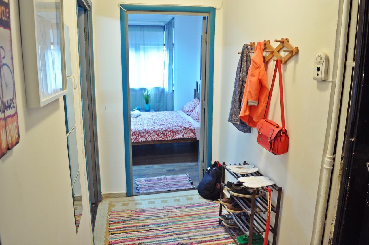 Globe Hostel Bucarest Extérieur photo