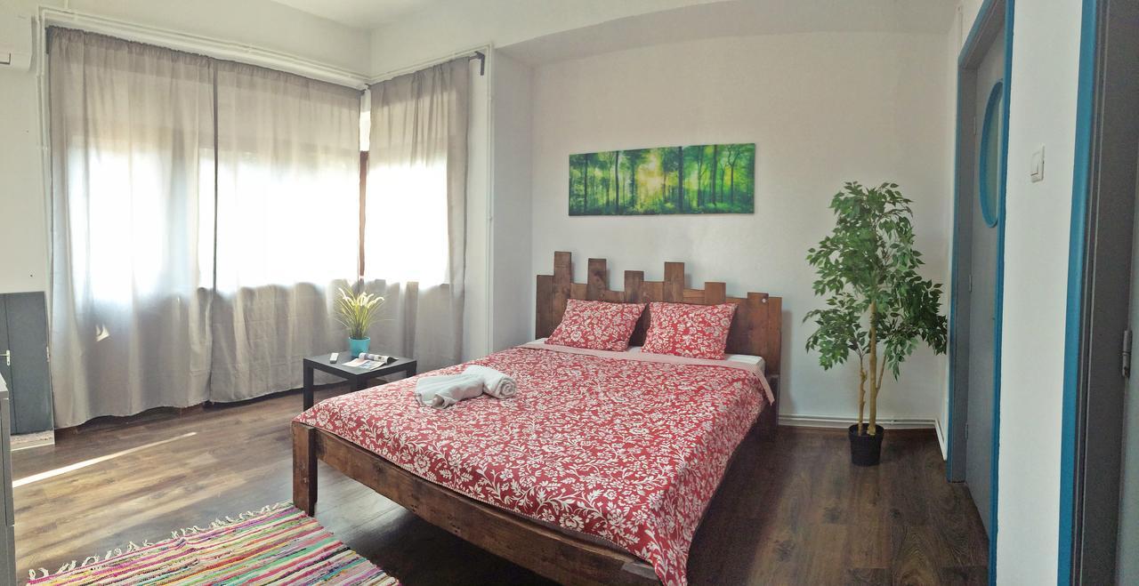 Globe Hostel Bucarest Extérieur photo