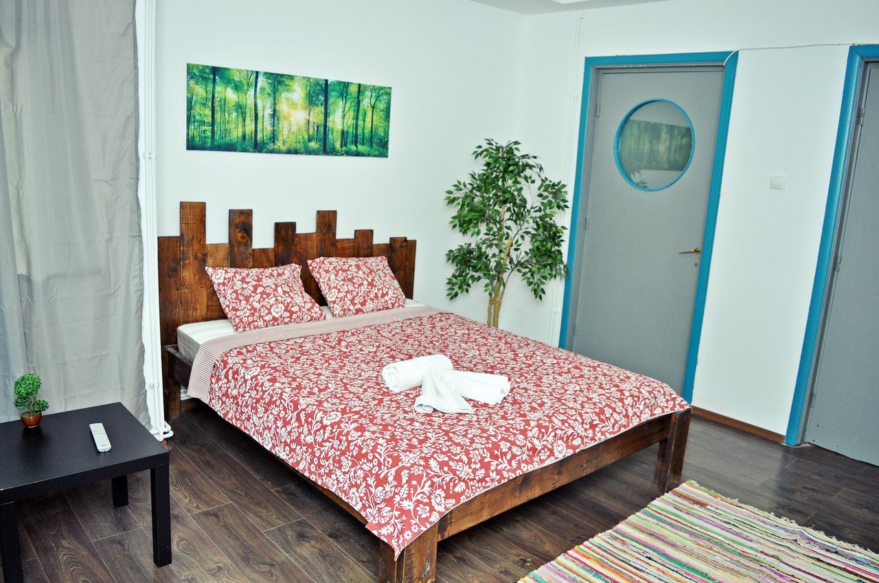 Globe Hostel Bucarest Extérieur photo